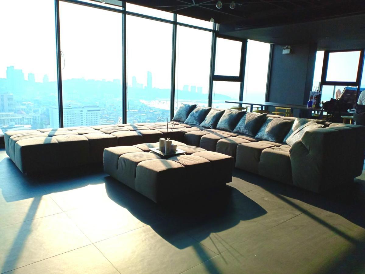The Base Horizon Central Pattaya Exterior foto
