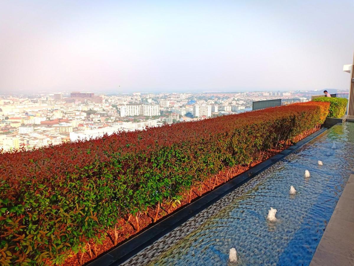 The Base Horizon Central Pattaya Exterior foto